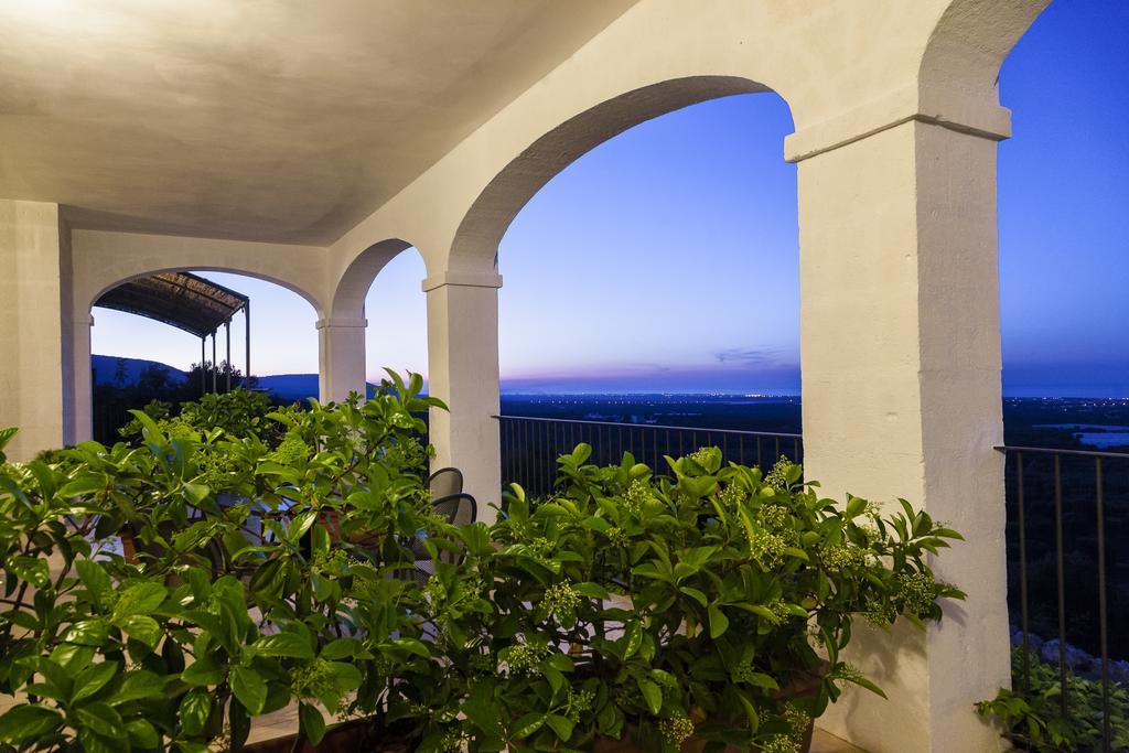 B&B Pozzo Di Luce (Adults Only) Монополі Екстер'єр фото